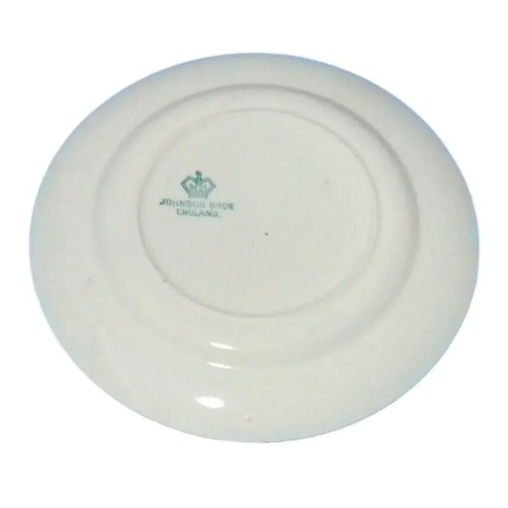 Johnson Brother England white and Gold trimmed china plates 6.5